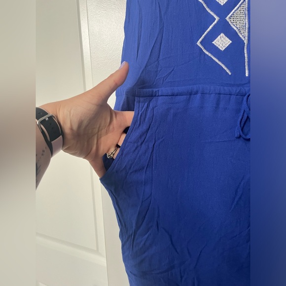 Blue jumpsuit with white embroidery size medium item 07-11 - Picture 3 of 13